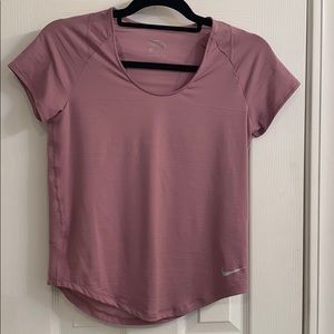 NWOT Nike tee